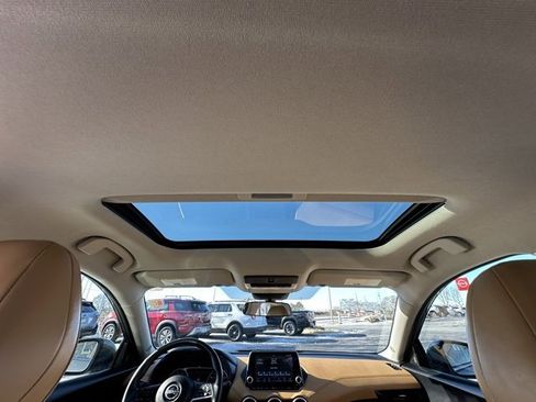 Certified 2024 Nissan Sentra SV w/ SV Premium Package image 28