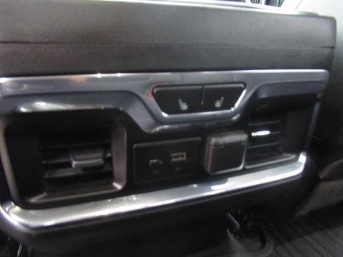 Used 2020 GMC Sierra 1500 AT4 image 17