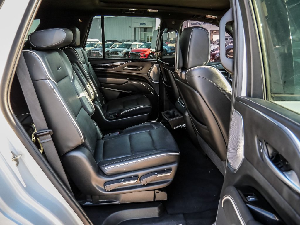 Used 2021 Cadillac Escalade Sport w/ Driver Assist Tech Package AWD/4WD image 21