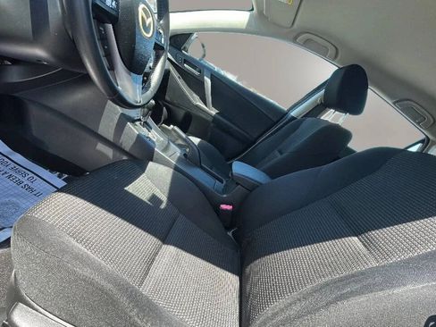 Used 2012 MAZDA MAZDA3 i Touring FWD image 9
