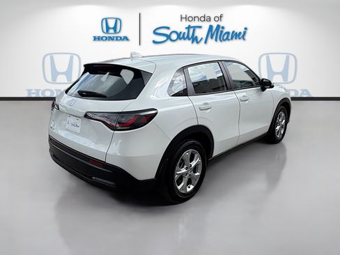 Used 2023 Honda HR-V LX image 7