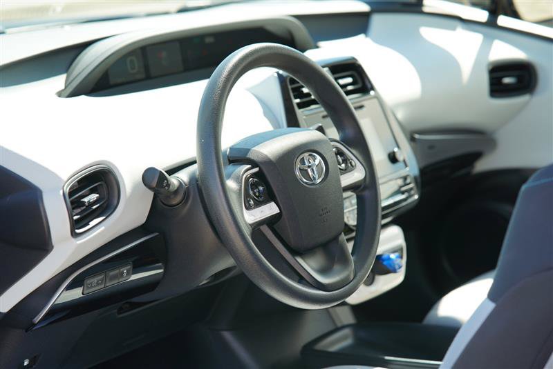 Used 2016 Toyota Prius Two FWD image 41