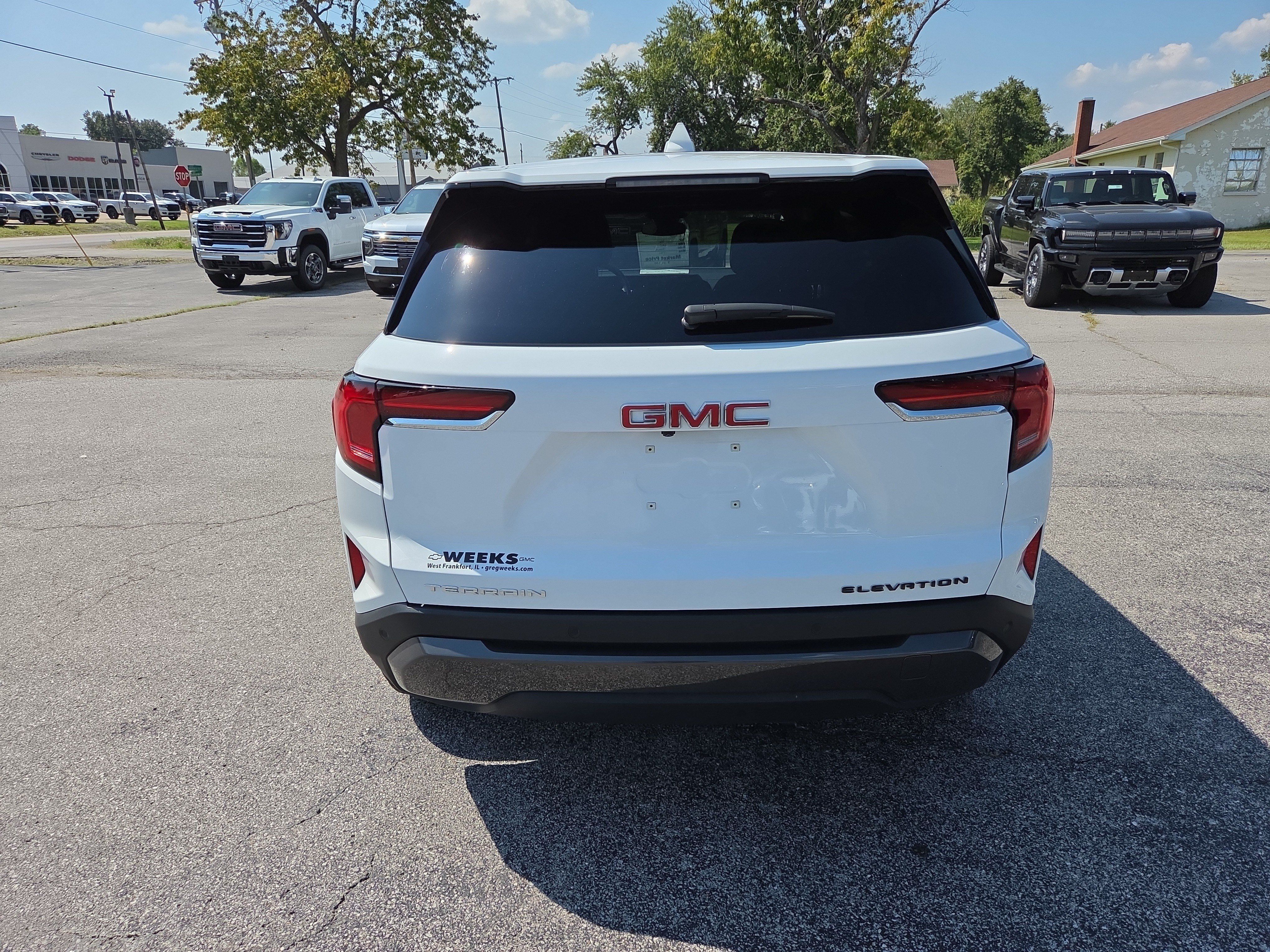 Used 2026 GMC Terrain Elevation FWD image 4