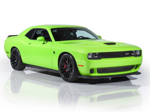 Used 2015 Dodge Challenger SRT Hellcat image 1