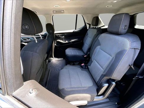 Used 2018 Chevrolet Traverse LT FWD image 21