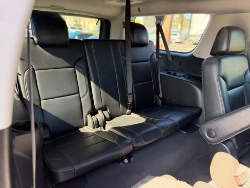 Used 2019 Chevrolet Suburban LT w/ Max Trailering Package image 34