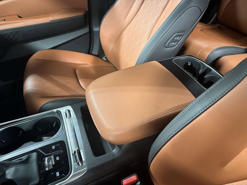 New 2026 Kia Carnival SX w/ SX Dark Edition Package image 26