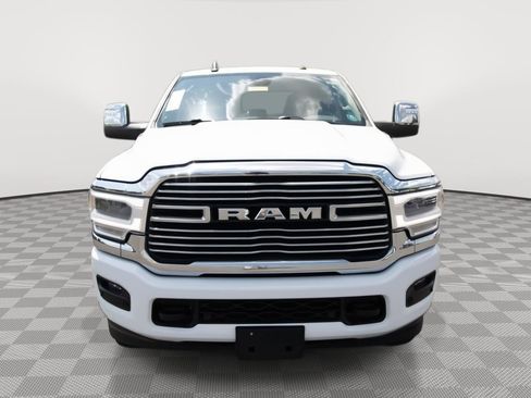 Used 2024 RAM 2500 Laramie AWD/4WD image 2