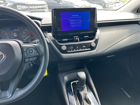 Used 2024 Toyota Corolla LE FWD image 17