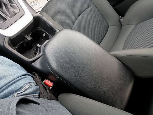 Used 2024 Toyota RAV4 LE image 27