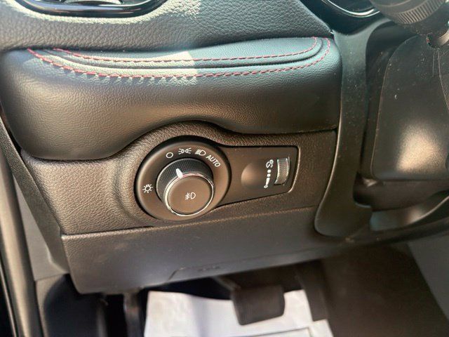 Used 2021 Dodge Durango R/T w/ Blacktop Package AWD/4WD image 24