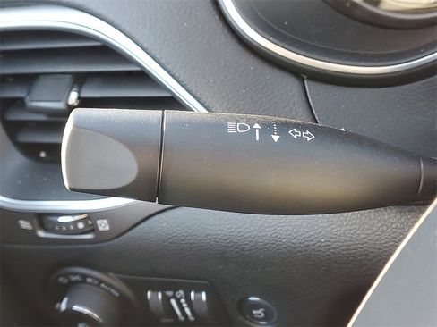 Used 2022 Jeep Cherokee Latitude Lux w/ Sun & Sound Group image 20