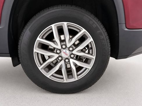 Used 2017 GMC Acadia SLE AWD/4WD image 32
