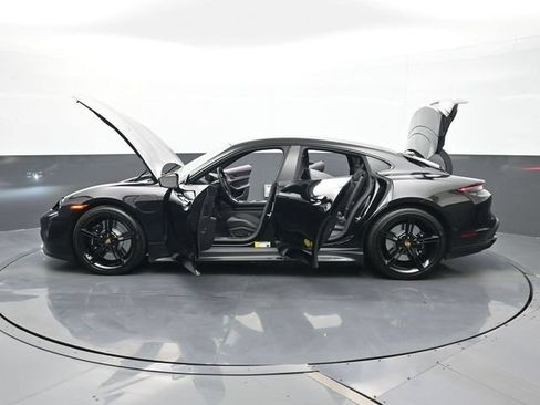 Certified 2024 Porsche Taycan GTS AWD/4WD image 31