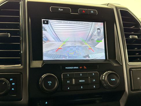 Used 2017 Ford F150 XLT w/ Equipment Group 302A Luxury AWD/4WD image 16
