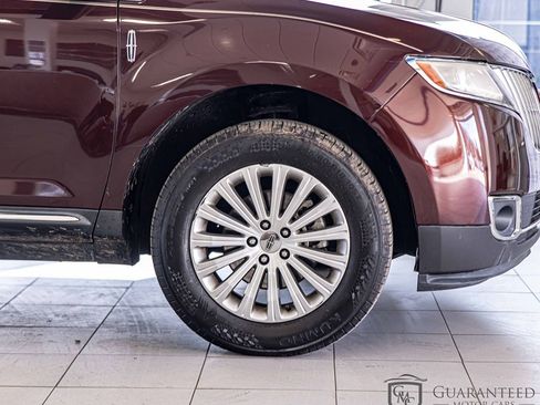 Used 2012 Lincoln MKX FWD image 9