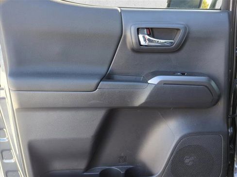 Used 2023 Toyota Tacoma TRD Off-Road image 24