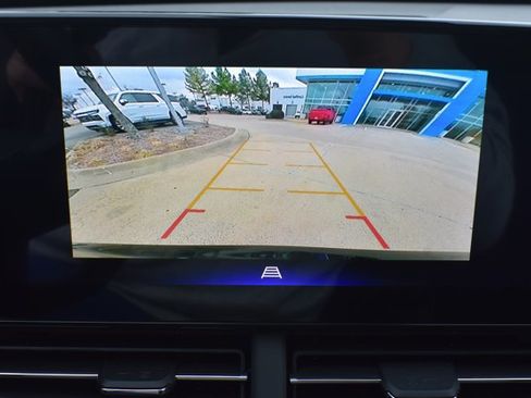 New 2026 Chevrolet Trax LT w/ Sunroof Package image 25