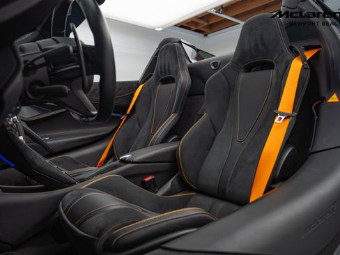 Used 2021 McLaren 720S Performance image 25