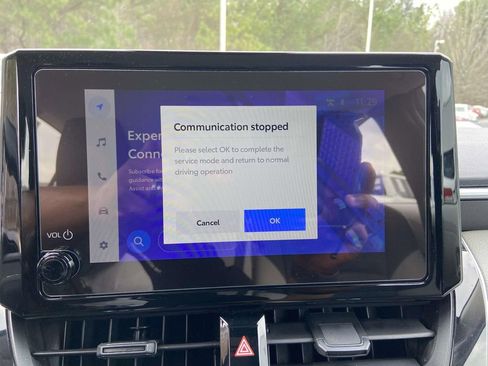 Used 2025 Toyota Corolla LE image 20