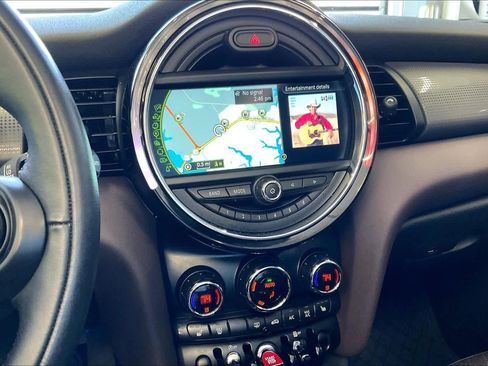 Used 2017 MINI Cooper Convertible image 7