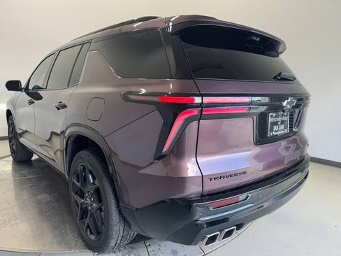 Used 2025 Chevrolet Traverse RS w/ LPO, Floor Liner Package FWD image 10