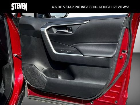 Used 2020 Toyota RAV4 XLE w/ Carpet Mat Package AWD/4WD image 35