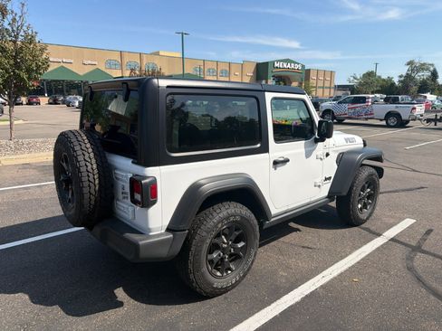 Used 2022 Jeep Wrangler Sport AWD/4WD image 2