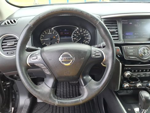Used 2018 Nissan Pathfinder SV FWD image 21