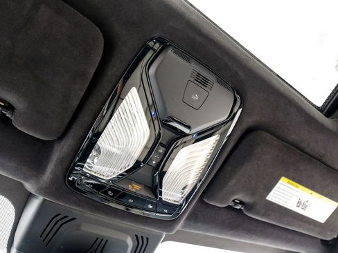 Used 2021 BMW X7 M50i image 27