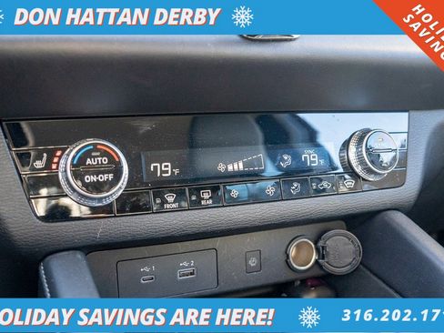 Used 2022 Mitsubishi Outlander SE image 9