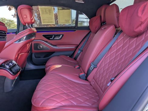 Used 2022 Mercedes-Benz S 580 4MATIC Sedan image 14