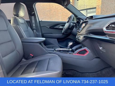 Used 2023 Chevrolet TrailBlazer RS w/ Technology Package image 26