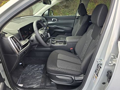 New 2026 Kia Sorento LX FWD image 5
