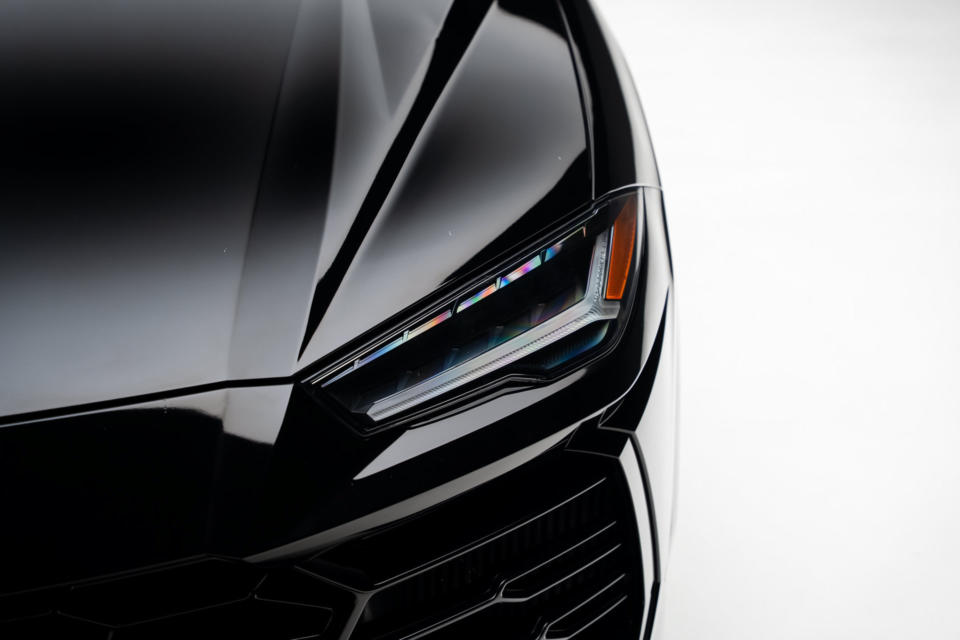 Used 2019 Lamborghini Urus AWD/4WD image 11