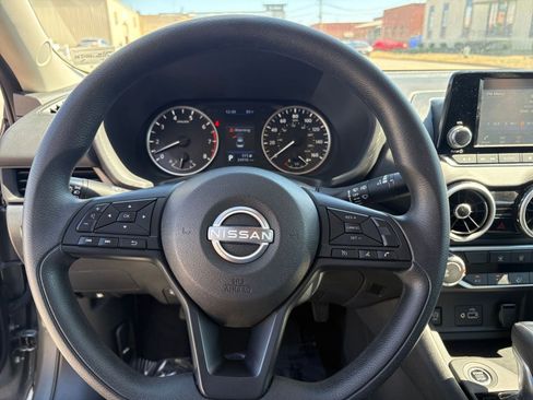 Used 2025 Nissan Sentra S image 25