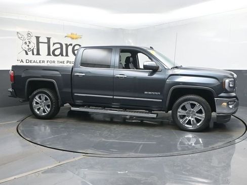 Used 2018 GMC Sierra 1500 SLT image 1