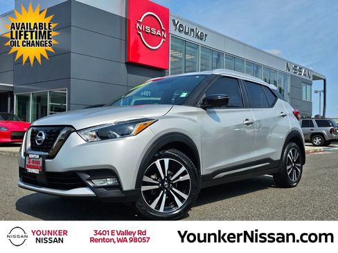 Used 2020 Nissan Kicks SR image 1