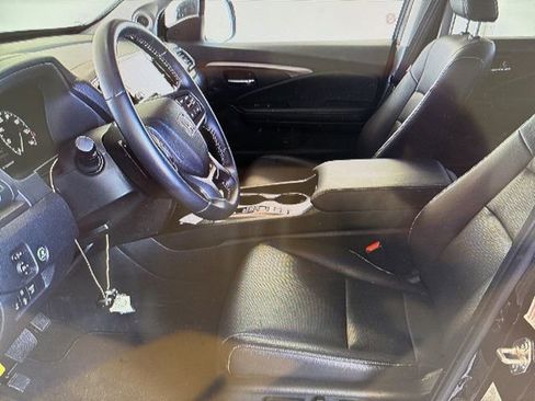 Used 2025 Honda Ridgeline RTL image 5