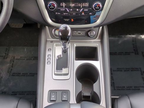 Certified 2024 Nissan Murano SV w/ SV Midnight Edition Package image 19