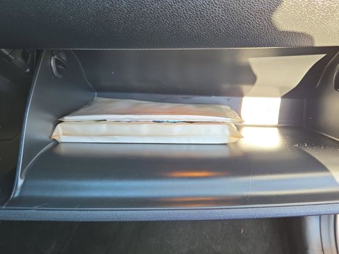 Used 2021 Kia Sportage S image 37