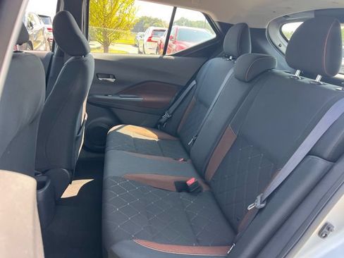 Used 2020 Nissan Kicks SR FWD image 15