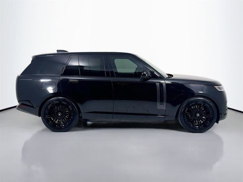 Used 2024 Land Rover Range Rover SE image 8