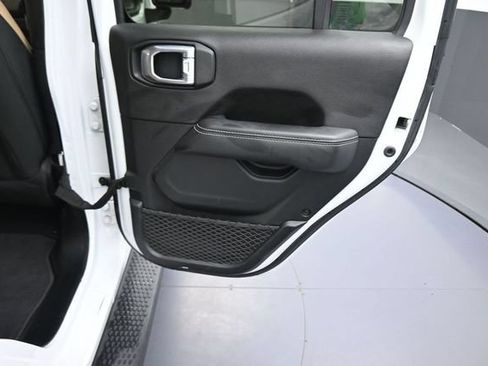 Used 2021 Jeep Wrangler Unlimited Sahara AWD/4WD image 24