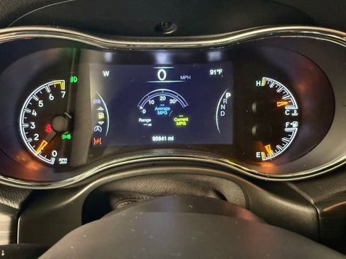 Used 2020 Jeep Grand Cherokee Altitude RWD image 20