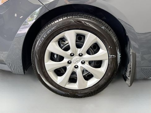 Used 2025 Toyota Corolla LE FWD image 14