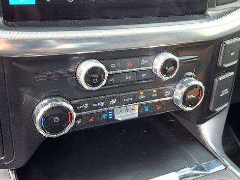 Used 2025 Ford F150 Lariat w/ Equipment Group 501A Mid AWD/4WD image 16