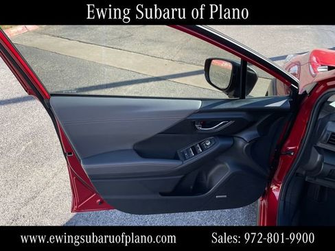 Certified 2025 Subaru Crosstrek 2.5i Limited w/ Crosstrek Mirror Package image 11