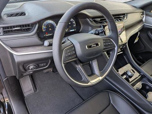 New 2025 Jeep Grand Cherokee L Limited w/ Luxury Tech Group II image 3