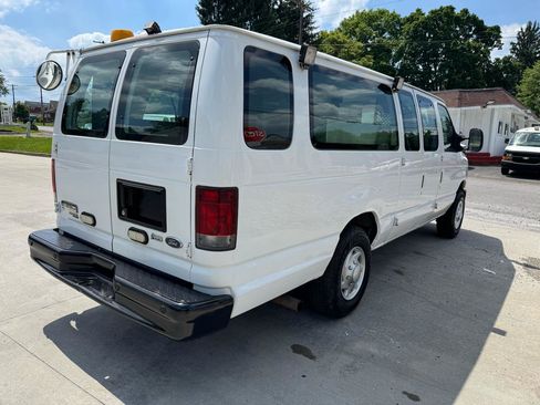 Used 2012 Ford E-350 and Econoline 350 Extended Super Duty w/ Insulation Pkg RWD image 6